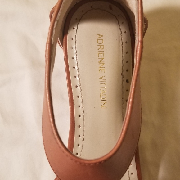 Adrienne Vitadini Shoes - Picture 3 of 4